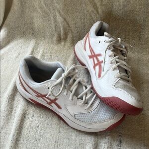 Asics White Athletic Shoes with Breathable Mesh